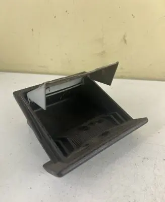 Toyota Land Cruiser (HDJ90) Car ashtray 7410235010 7411135010