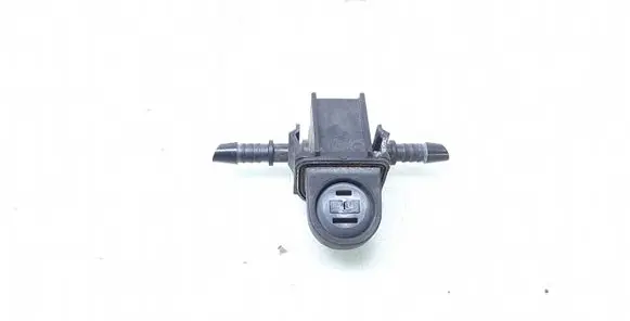 Mercedes-Benz CLS C218 X218 Windshield washer spray nozzle 