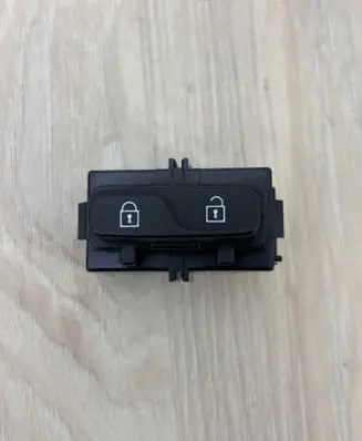 Volvo S80 Central locking switch button 31343100