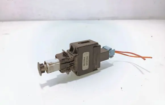 Volvo S60 Brake pedal sensor switch 8622064 04W204