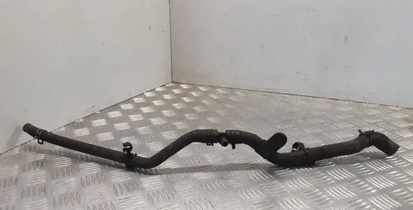 Volkswagen Touareg I Engine coolant pipe/hose