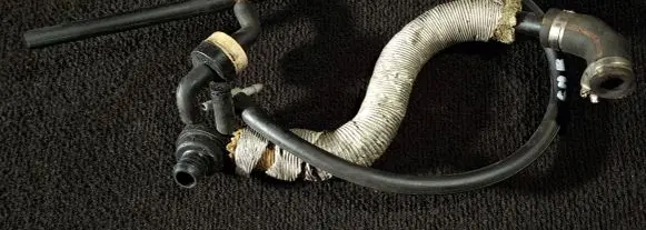 GMC Envoy Fuel return line/hose 