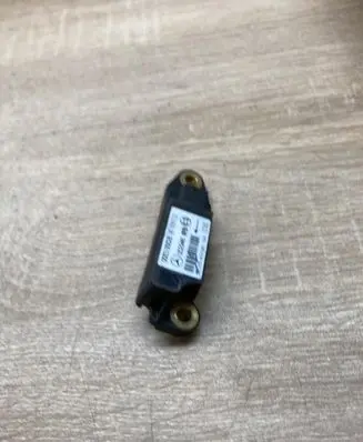 Mercedes-Benz S W220 Airbag deployment crash/impact sensor 2208204426 00030002816