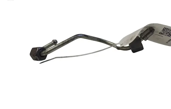 Nissan Qashqai Fuel injector supply line/pipe 