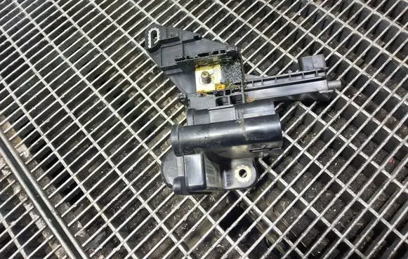 BMW 3 F30 F35 F31 Current control relay 9296152