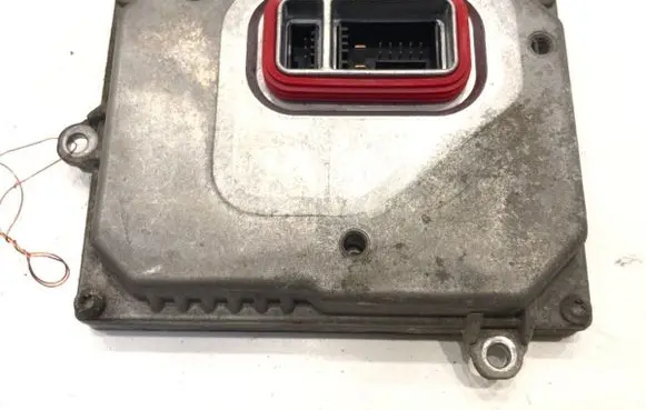 Volvo V50 Voltage converter/converter module 1307329098