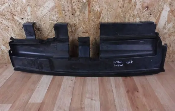 Nissan X-Trail T32 Radiator trim UZ10889