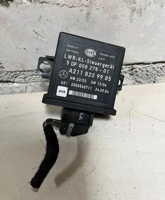 Mercedes-Benz E W211 Light module LCM A2118209985