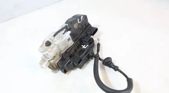 KIA Ceed Front door lock