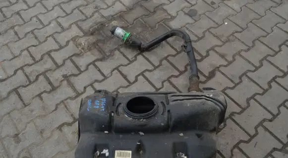 Peugeot 108 Fuel tank 2861045 010011510140731412