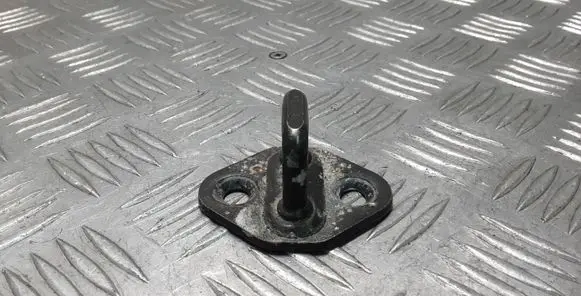 Mitsubishi Outlander Trunk lock loop 