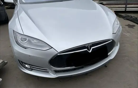 Tesla Model S Front piece kit 