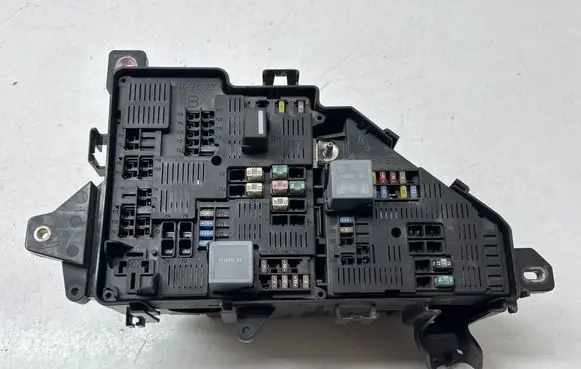 Volvo S90, V90 Fuse module 31473568 31398001 16159