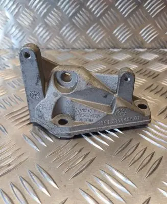 BMW 5 F10 F11 Fuel pump bracket 7805421