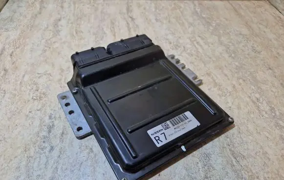 Infiniti FX Engine control unit/module MEC33171