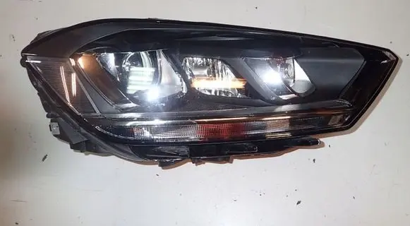 Volkswagen Golf Sportsvan Headlight/headlamp 517941032B