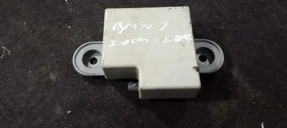 BMW 7 E65 E66 Antenna control unit 