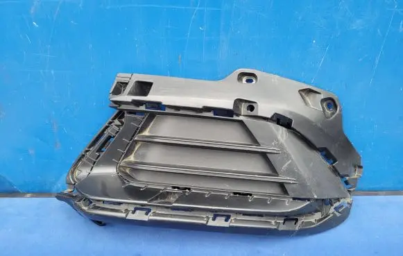 KIA Sportage Front bumper lower grill 86563R2000