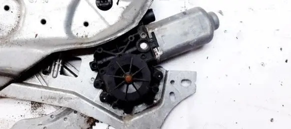 Renault Laguna I Front door window regulator motor 