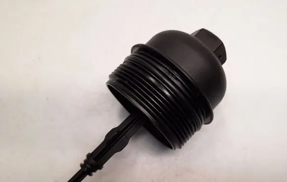 BMW 5 E39 Oil filter cover 2247379 11422247379