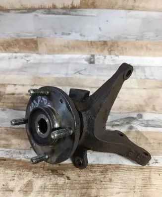 Hyundai Elantra Front wheel hub