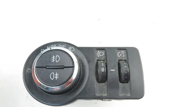 Opel Insignia A Light switch 13268702
