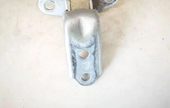 KIA Rio Front door upper hinge