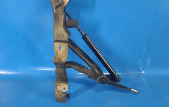 Chrysler 200 Tailgate/trunk/boot hinge 5074538AC