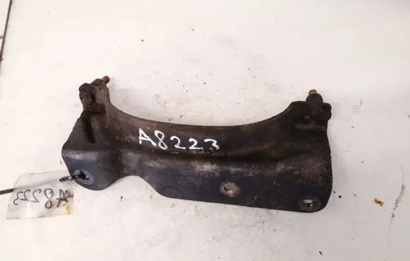 Fiat Bravo Engine mounting bracket