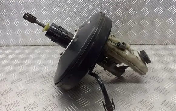 Renault Megane II Brake booster 8200157453