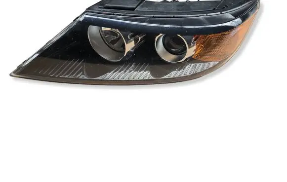 KIA Sorento Headlight/headlamp 921012P140