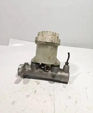 Mitsubishi Pajero Sport I Master brake cylinder 