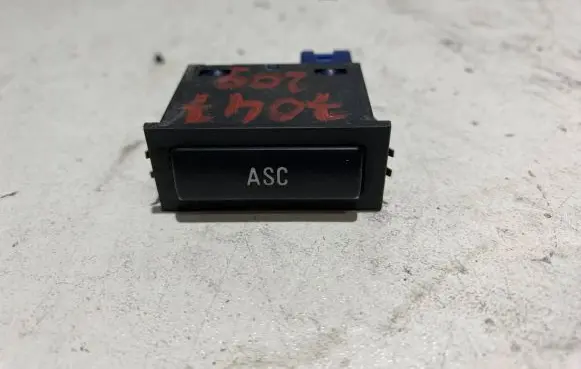 Traction control (ASR) switch