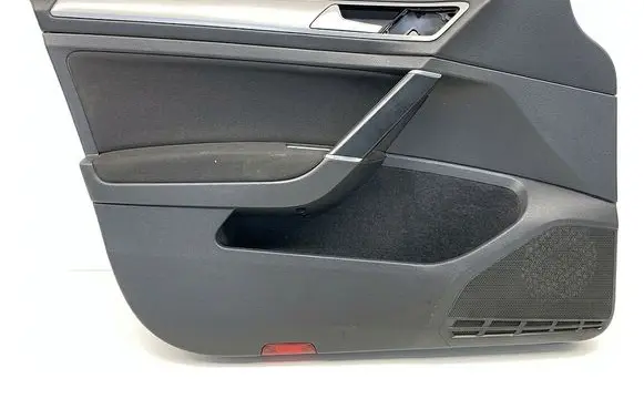 Volkswagen Golf VII Front door card panel trim