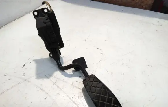 Audi A6 S6 C6 4F Accelerator throttle pedal 4F2721523