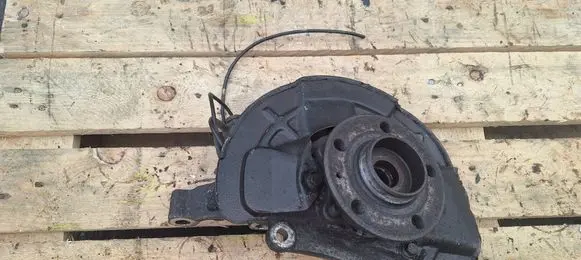 Volvo S60 Front wheel hub 9461943 P30639997