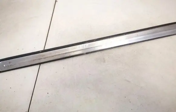 Nissan Primera Front sill trim cover 769b0av710
