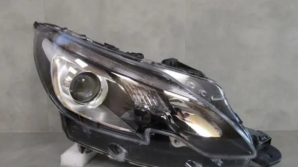 Peugeot 407 Headlight/headlamp 9814739580