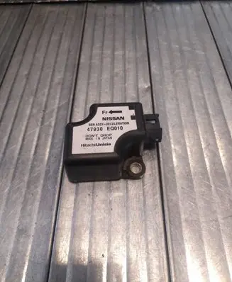 Nissan X-Trail T31 ESP acceleration yaw rate sensor 47930EQ010