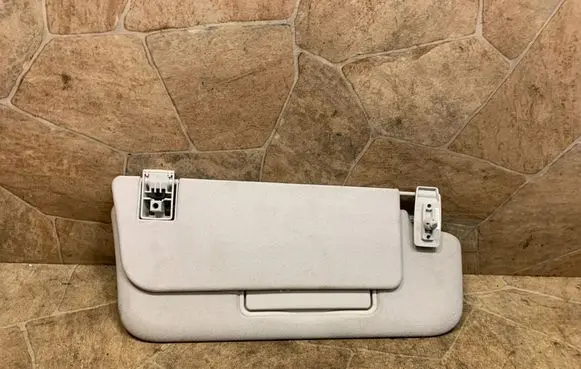Mercedes-Benz E W211 Sun visor A2118100410