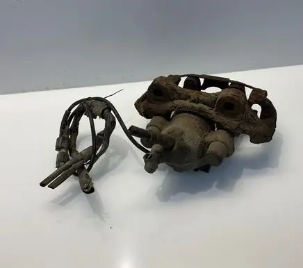 Mercedes-Benz R W251 Rear brake caliper A0044204083 0044204083