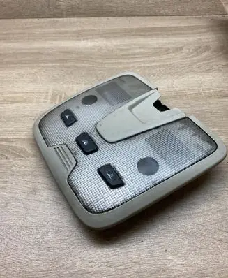 Volvo S60 Front seat light 5041813 5041791