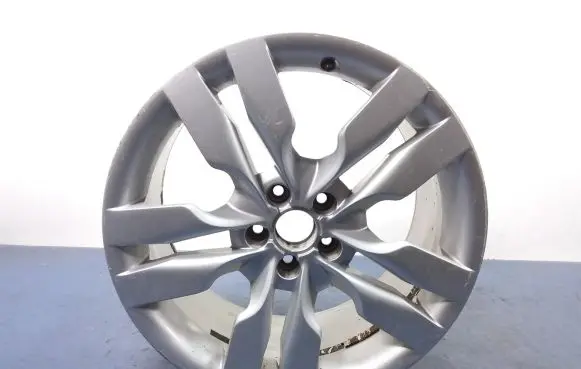 R18 alloy rim