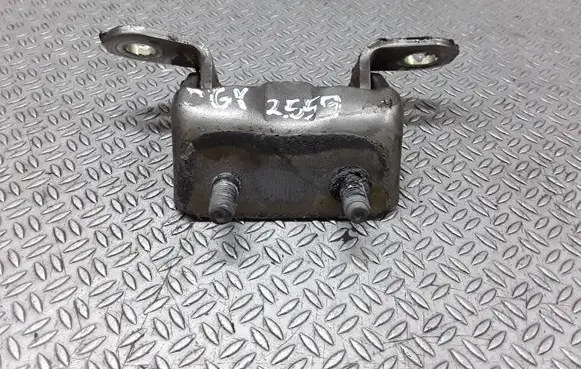 Nissan Maxima A34 Rear door upper hinge