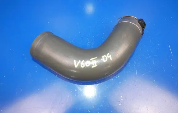 Volvo V60 Engine coolant pipe/hose