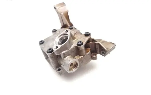 Skoda Fabia Mk2 (5J) Oil pump 03C115121J