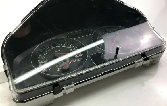 Volvo V50 Speedometer (instrument cluster) 30765311 F1937