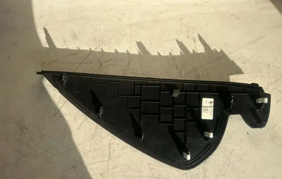 Dashboard side end trim