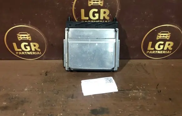 Volvo V70 Engine control unit/module 09496667