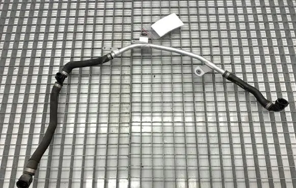 BMW 3 G20 G21 Engine coolant pipe/hose 8593779
